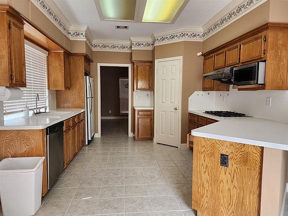 4th image of 4215 Shady Village Ct