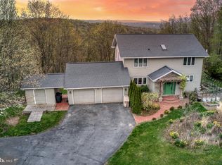 2312 Teaberry Ln, Lock Haven, PA 17745