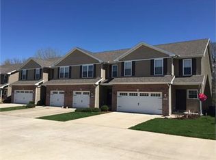 1604 S Division St, Mahomet, IL 61853