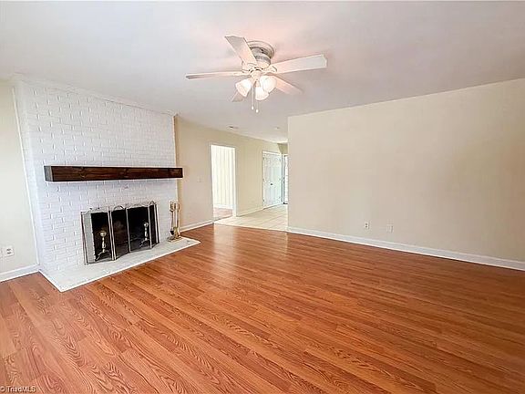 5th image of 2715 Midpines Dr
