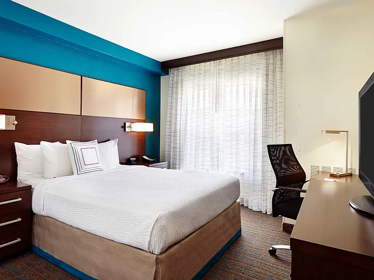 1 Bedroom Suite - 2 Queen Beds