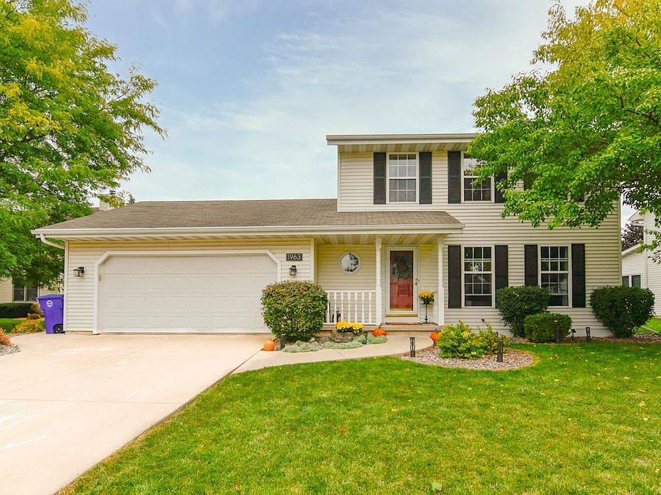 1963 W Baraboo Cir, De Pere, WI 54115 Zillow