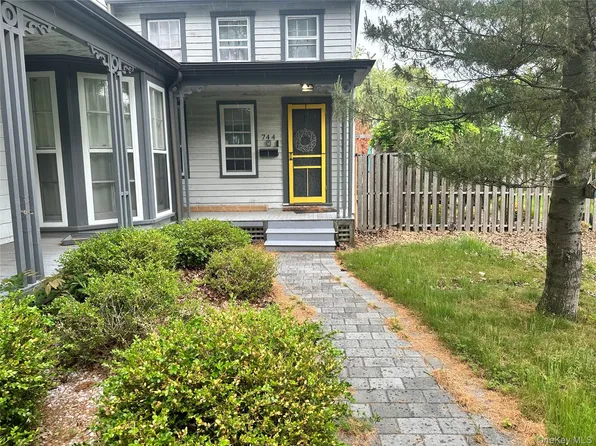 744 Main St House 1, Greenport, NY 11944