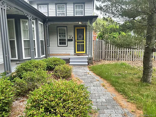 744 Main St #1 Photo 1