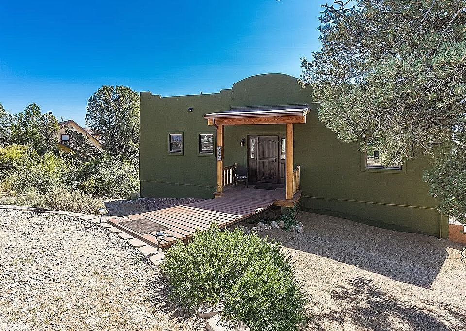 2nd image of 710 Panorama Dr