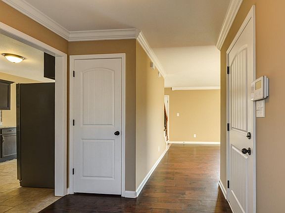 4th image of 2988 McManus Cir