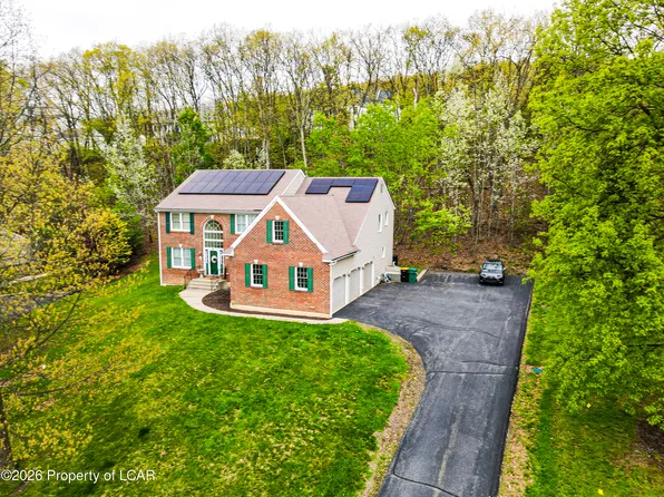 57 Teaberry Dr, Drums, PA 18222