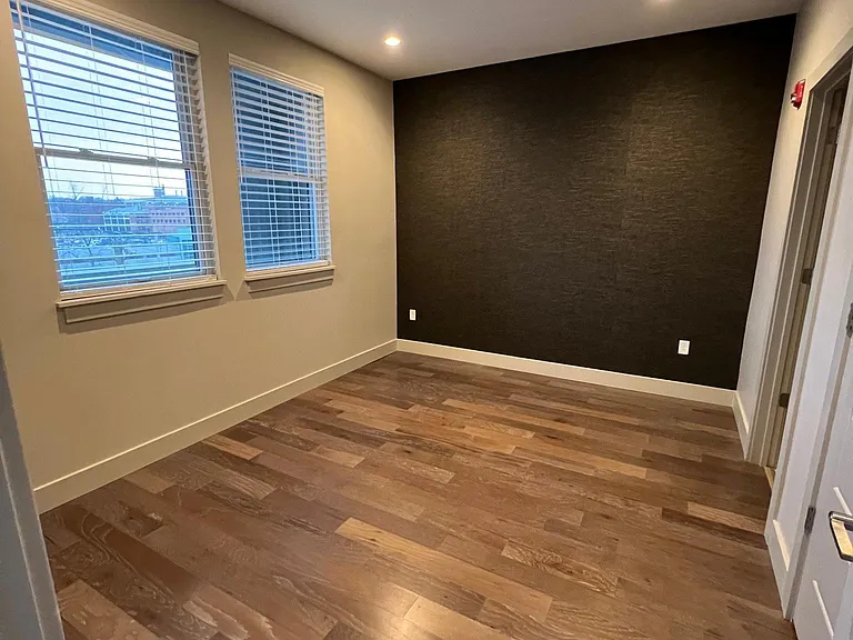 622 Gross St #303 — Photo 16