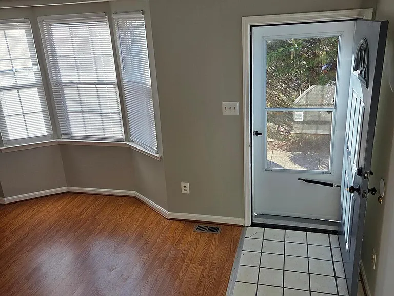 6998 Admetus Ct — Photo 18