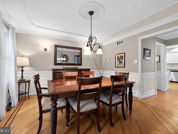 3rd image of 4873 Church Rd