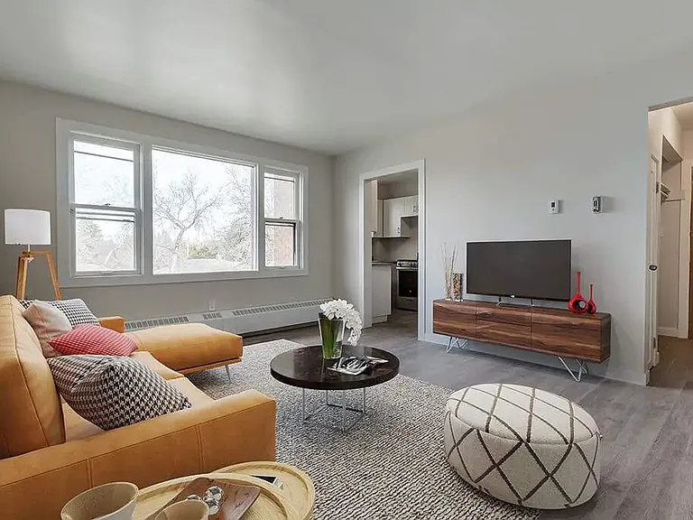 3211 Portnall Ave — Photo 2