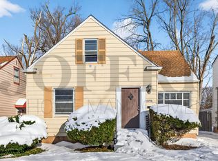 19719 Sunset Dr, Warrensville Heights, OH 44122