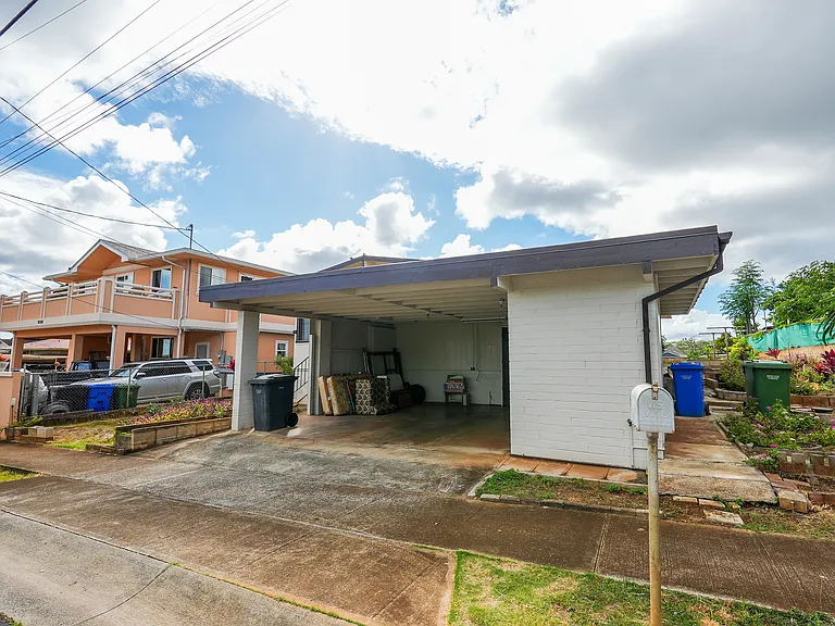94-352 Kahuawai St — Photo 17