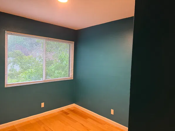4 Arboleda Cir, Fairfax, CA 94930