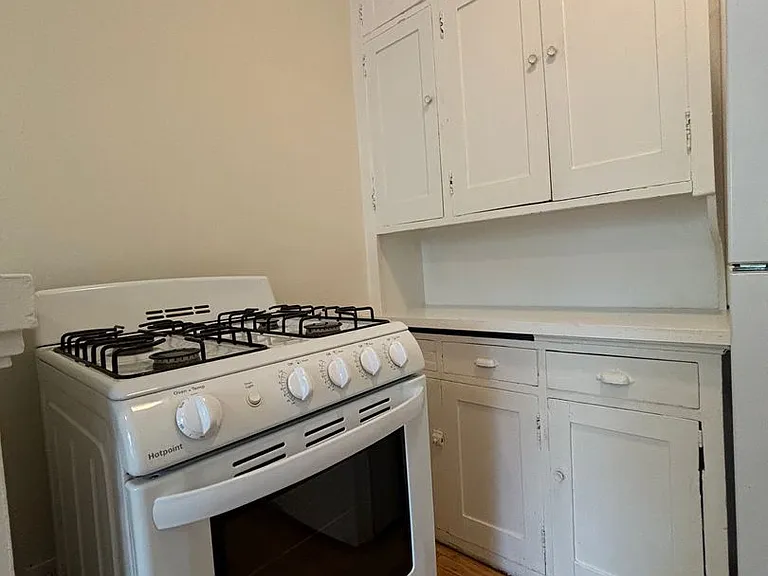 1756 Grand Ave — Photo 9