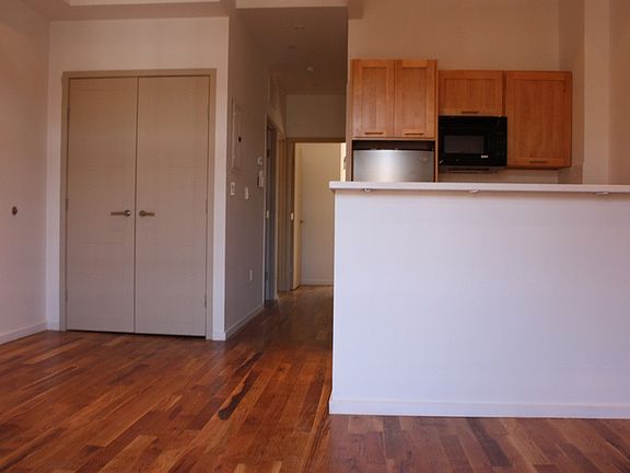 2nd image of 1250 Pacific St APT 4A