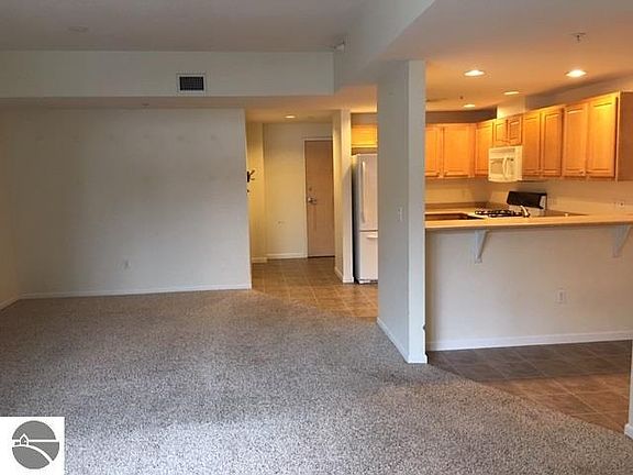 3rd image of 301 N Lake St Unit 107