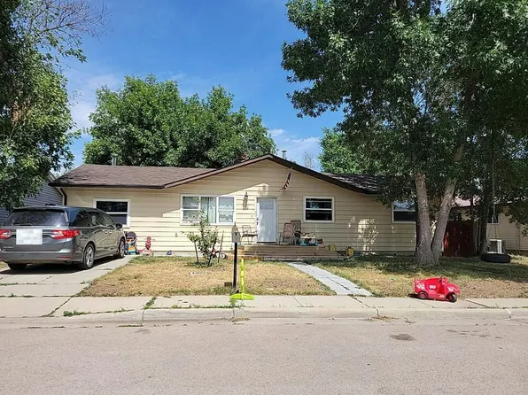 102 W Laramie St, Gillette, WY 82716