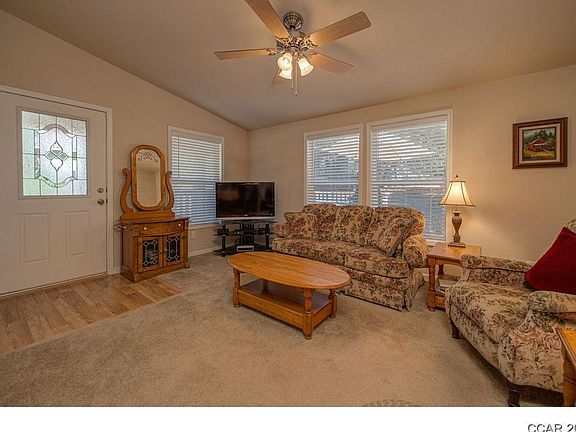 3rd image of 1186 Suzanne Dr