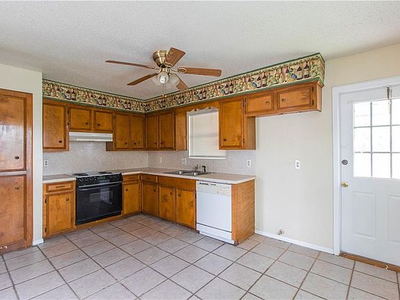 4th image of 11618 Agua Dulce Creek Dr