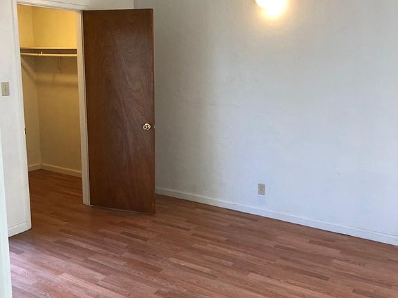 5th image of 230 E San Salvador St APT 2