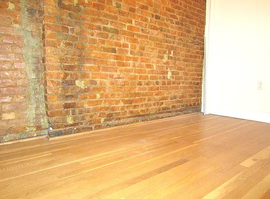 Rented by FirstService Realty (legacy) | media 40