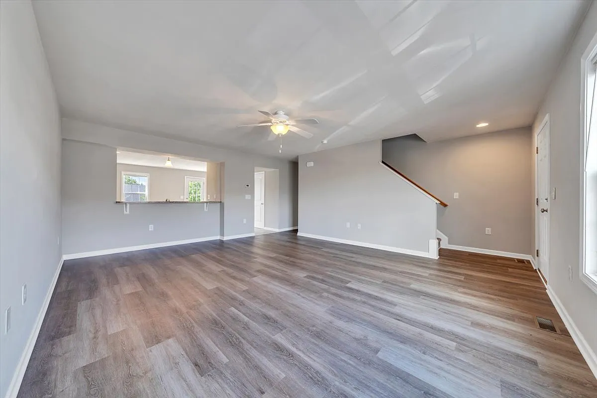 2 bed, 2.5 bath, 1440 sqft, $1,749 — Photo 4