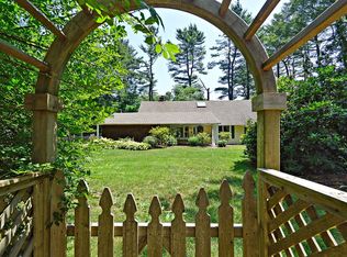 78 E Rogues Path, Huntington Station, NY 11746