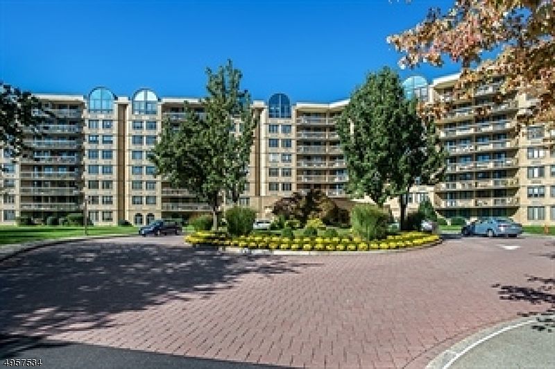 1st image of 10 Smith Manor Blvd