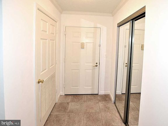 3rd image of 2121 Jamieson Ave Unit 1606