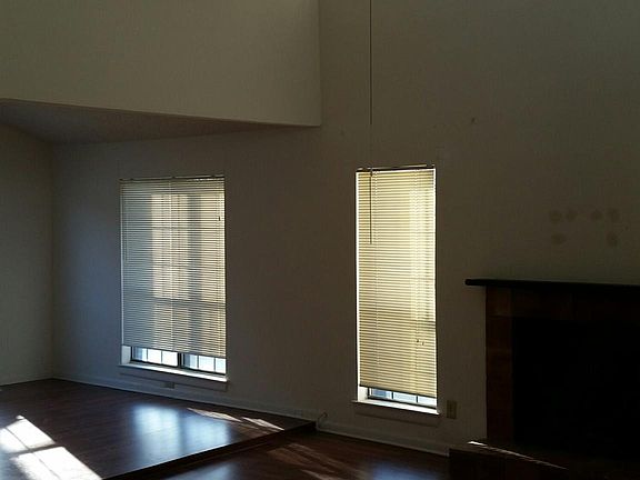 living area dining