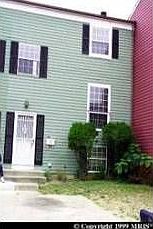 1st image of 633 Greenbriar Ln