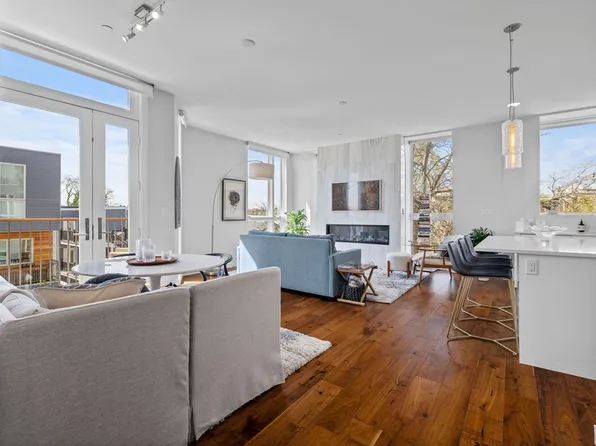 815 E 5th St #9, Boston, MA 02127