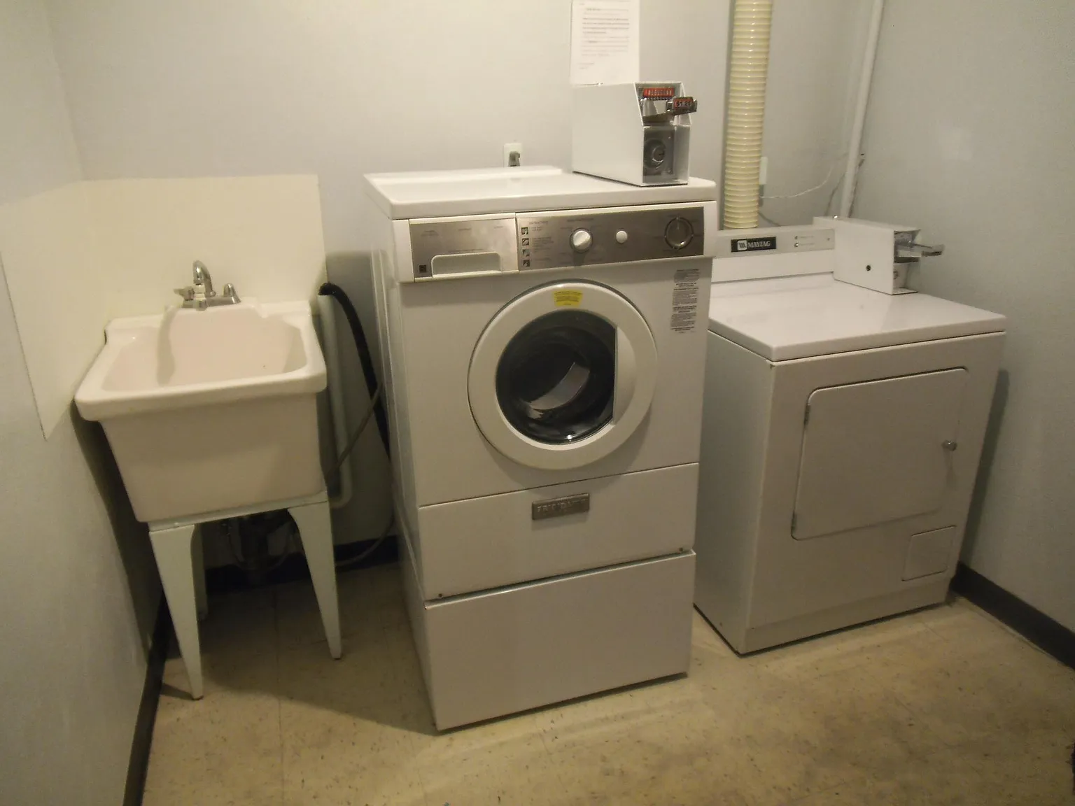 Sherlock Tower Apartments — Photo 4