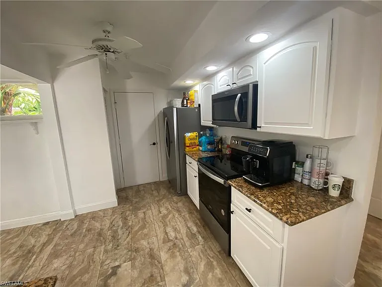 14805 Crooked Pond Ct — Photo 12