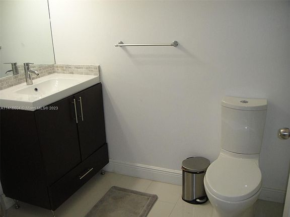 4th image of 1250 S Miami Ave #1615
