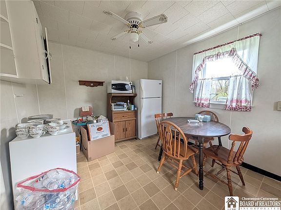 4th image of 10451 Edies Rd