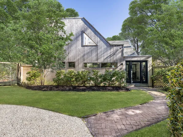 33 Robins Way, East Hampton, NY 11937