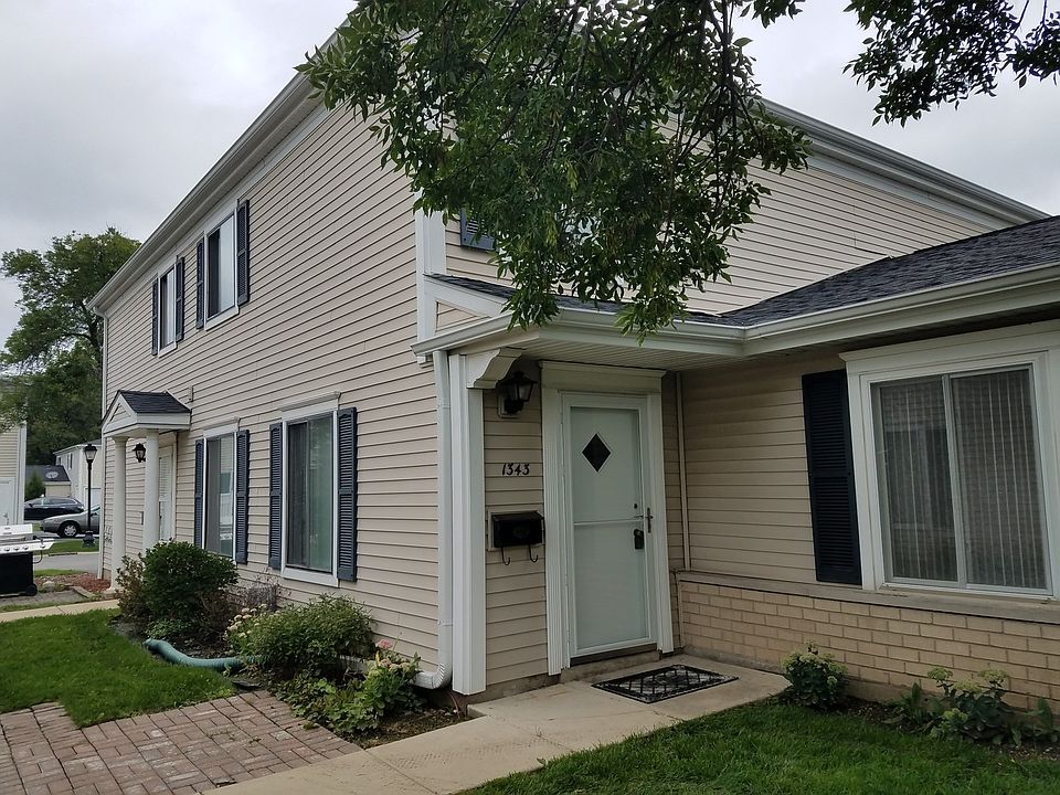 1st image of 1343 Cove Dr #206B