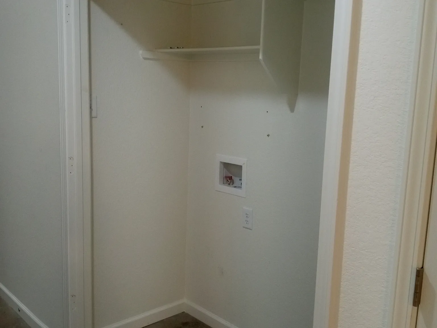8 Tupelo Street - B — Photo 3