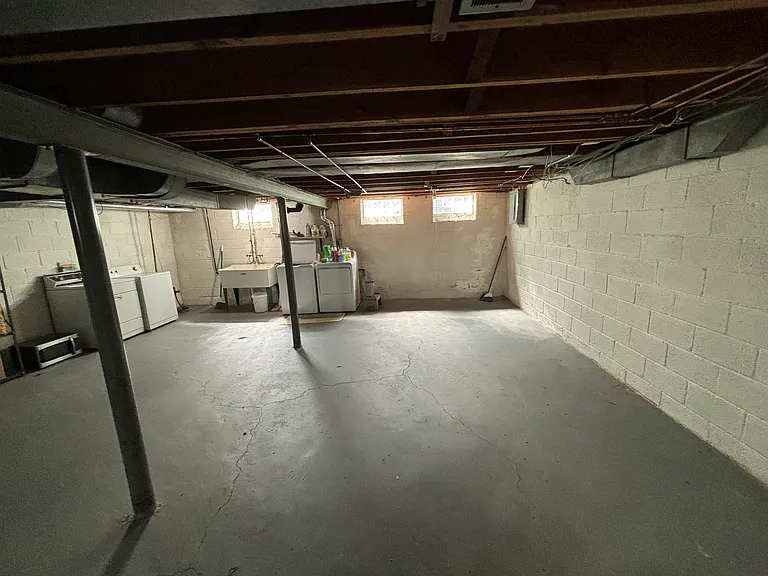 2507 Windemere Rd — Photo 16