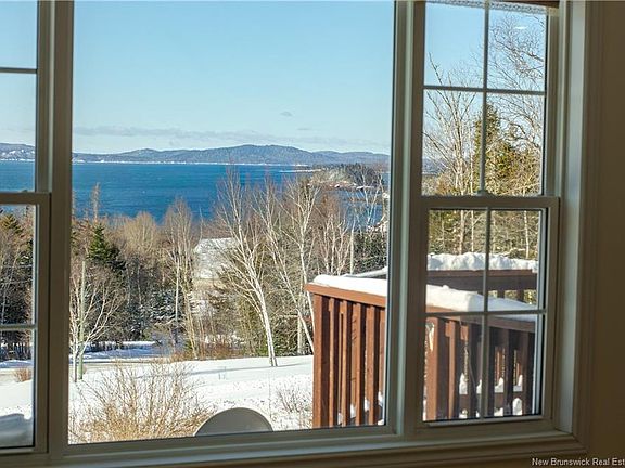 4th image of 475 Shore Rd