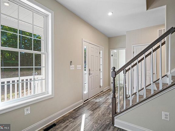 2nd image of 298 Cove Dr
