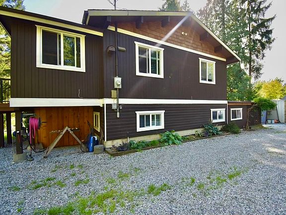 3rd image of 2703 Robinson Rd