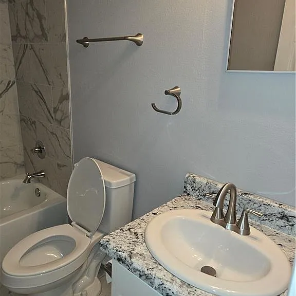 381 Norton Rd — Photo 6