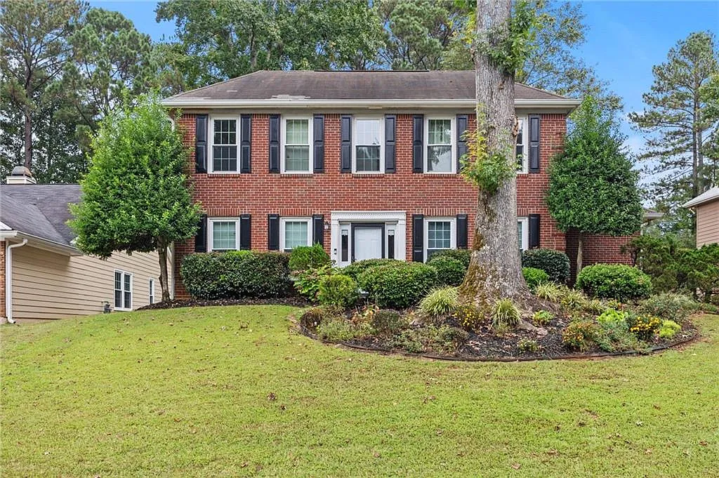 7536 Stonebridge Bay Ct, Stone Mountain GA - Owner Finance Home