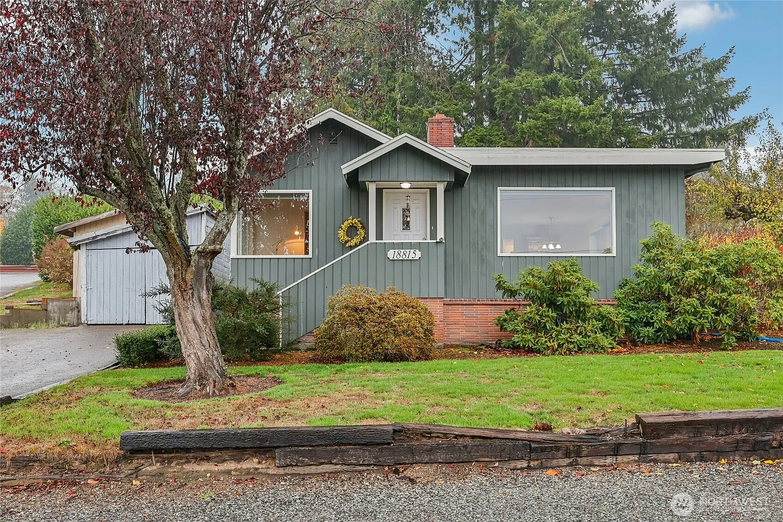 18815 Clarence Ave photo 1