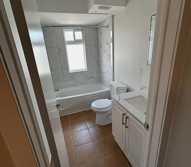 88 Uxbridge Ave #A — Photo 8