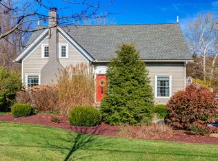 363 E Garfield Rd, Aurora, OH 44202