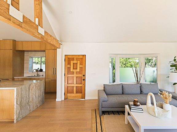 2nd image of 4944 Glacier Dr